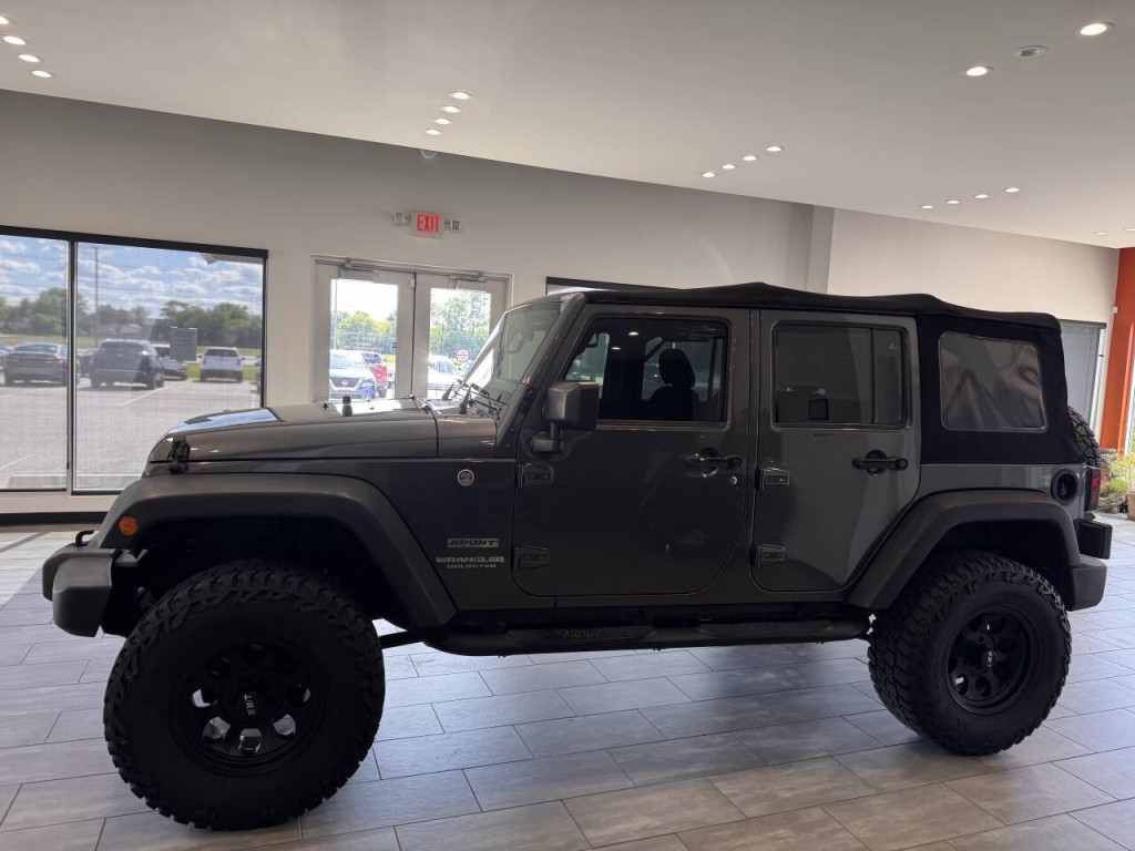 2017 Jeep Wrangler Unlimited Image 12