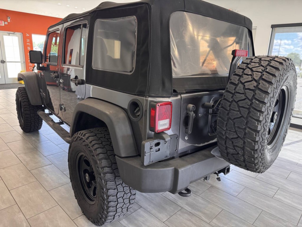 2017 Jeep Wrangler Unlimited Image 14