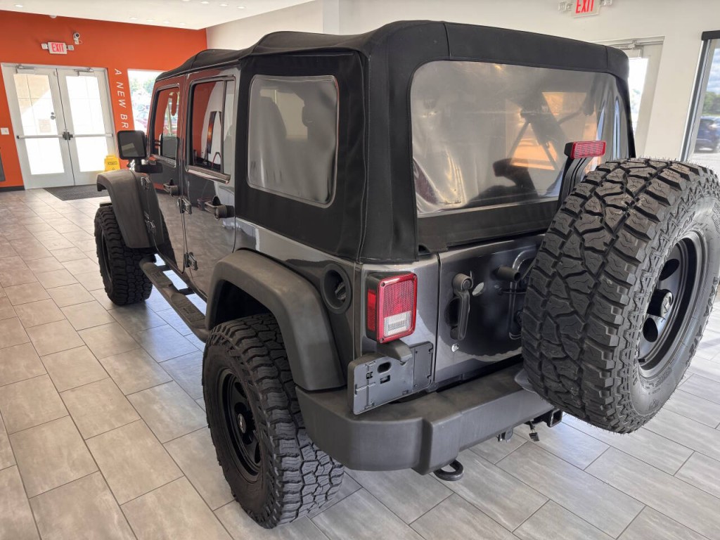 2017 Jeep Wrangler Unlimited Image 15