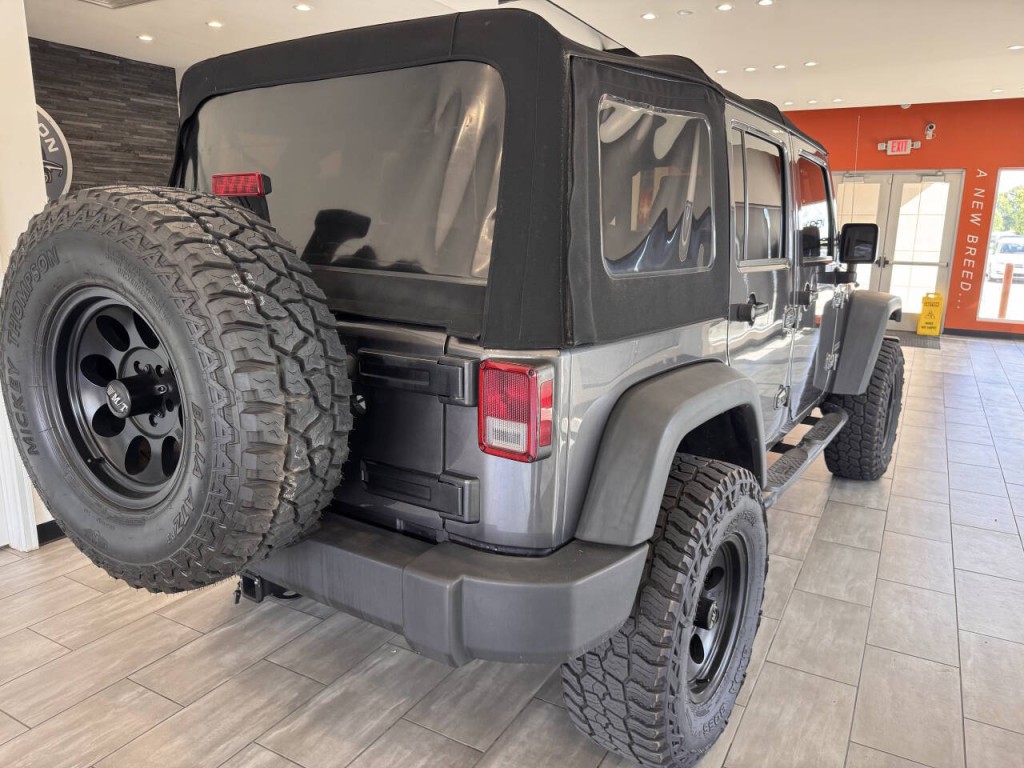 2017 Jeep Wrangler Unlimited Image 18