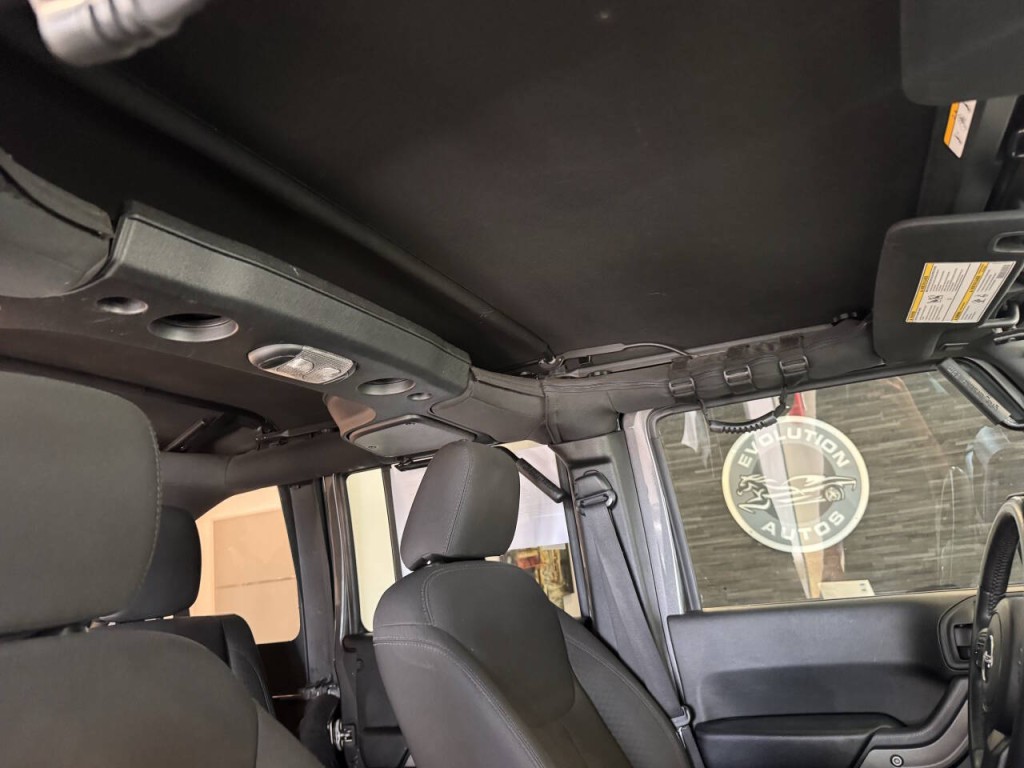 2017 Jeep Wrangler Unlimited Image 28