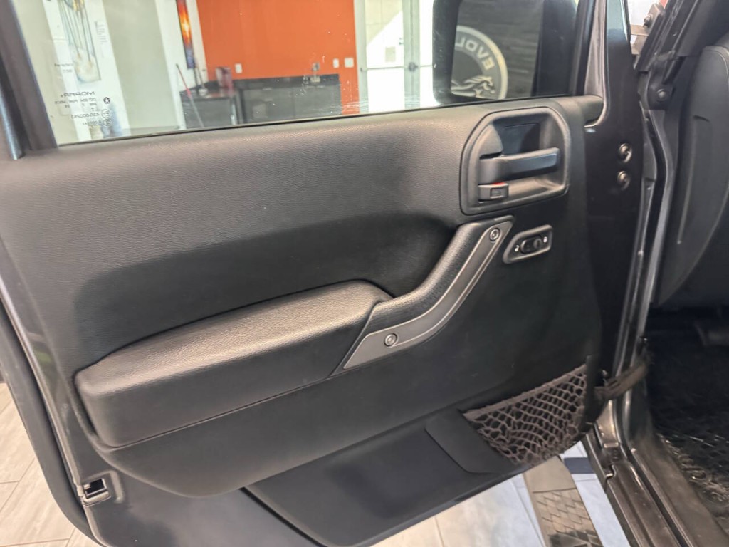 2017 Jeep Wrangler Unlimited Image 41