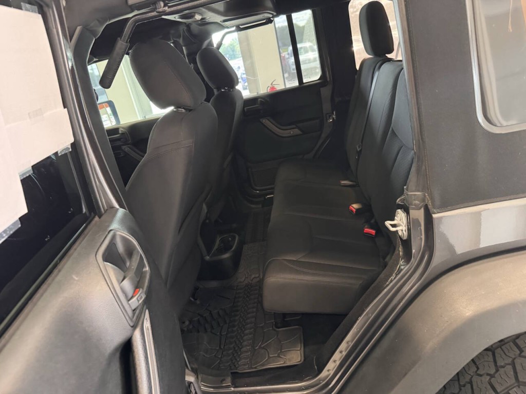 2017 Jeep Wrangler Unlimited Image 42