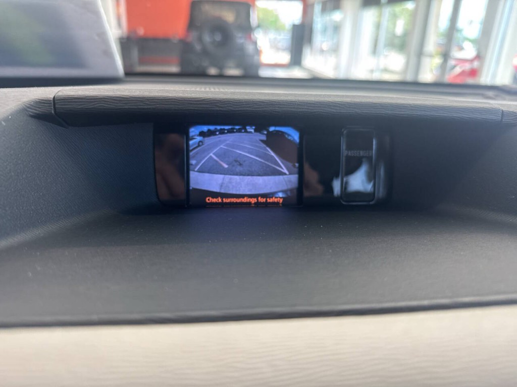 2014 Toyota Sienna Image 45