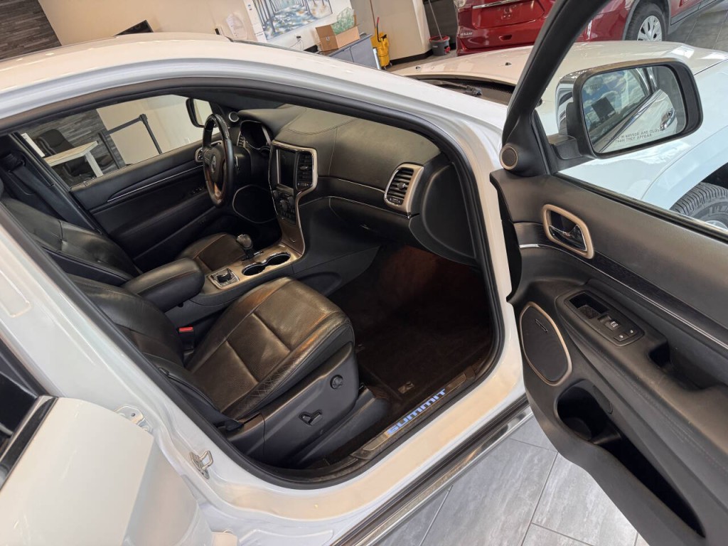 2015 Jeep Grand Cherokee Image 24