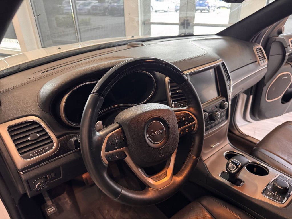 2015 Jeep Grand Cherokee Image 31