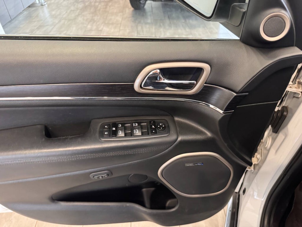 2015 Jeep Grand Cherokee Image 35