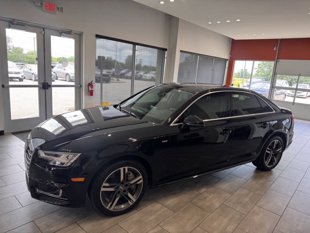 2017 Audi A4 Image 10
