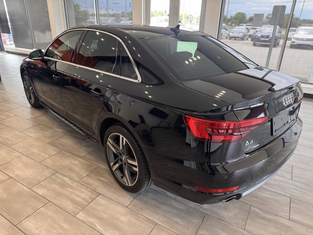 2017 Audi A4 Image 11
