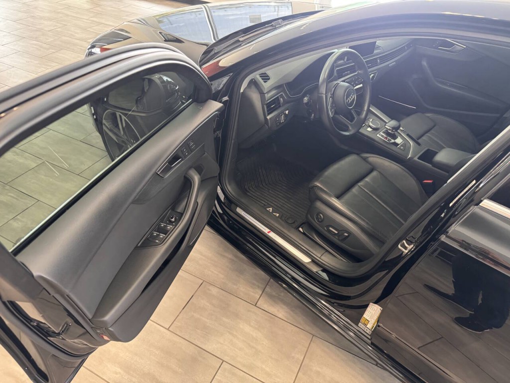 2017 Audi A4 Image 14