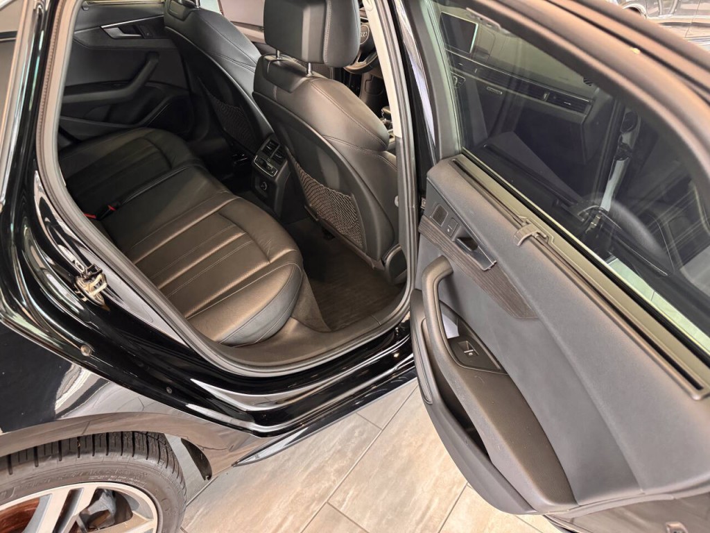 2017 Audi A4 Image 21