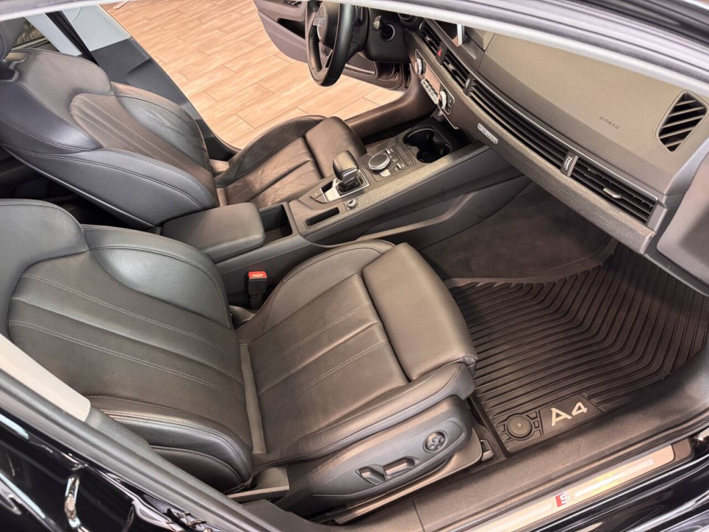 2017 Audi A4 Image 23