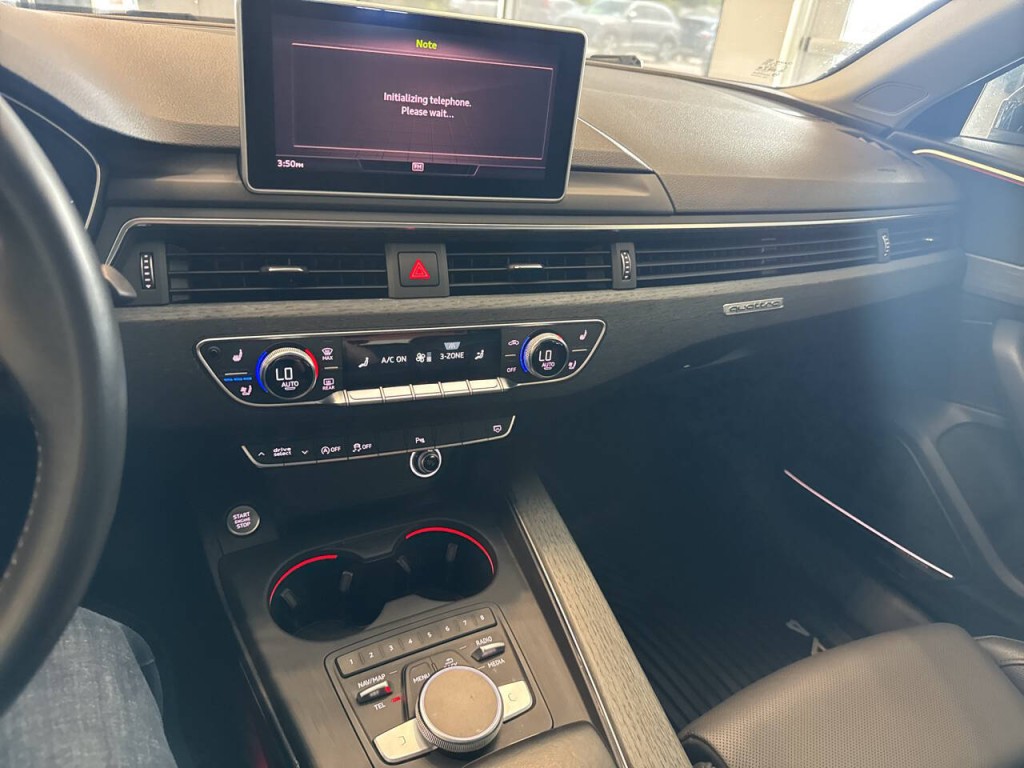 2017 Audi A4 Image 25