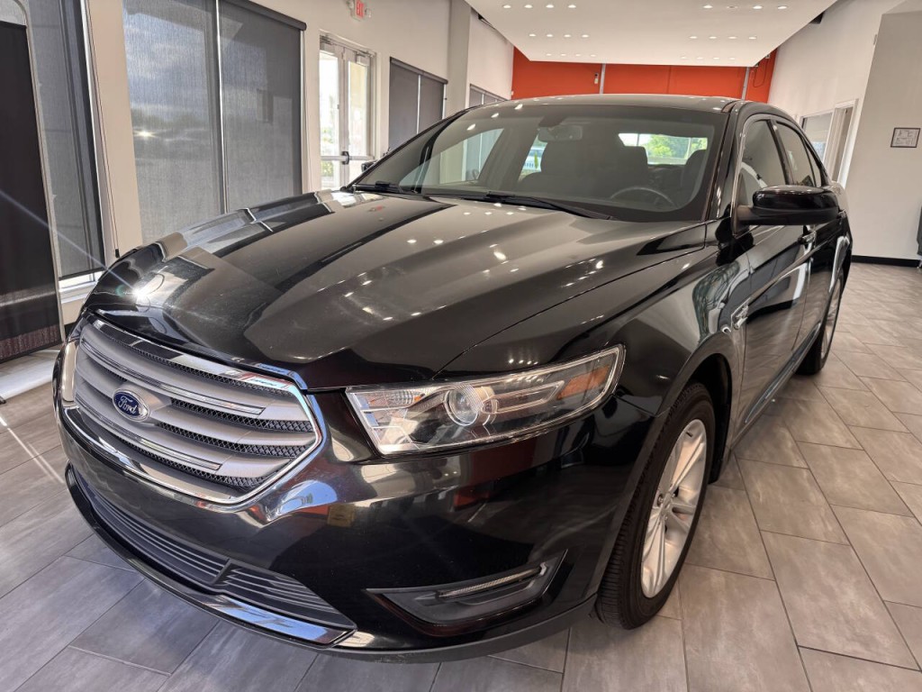 2014 Ford Taurus Image 5