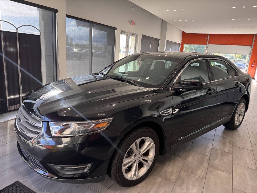 2014 Ford Taurus Image 6