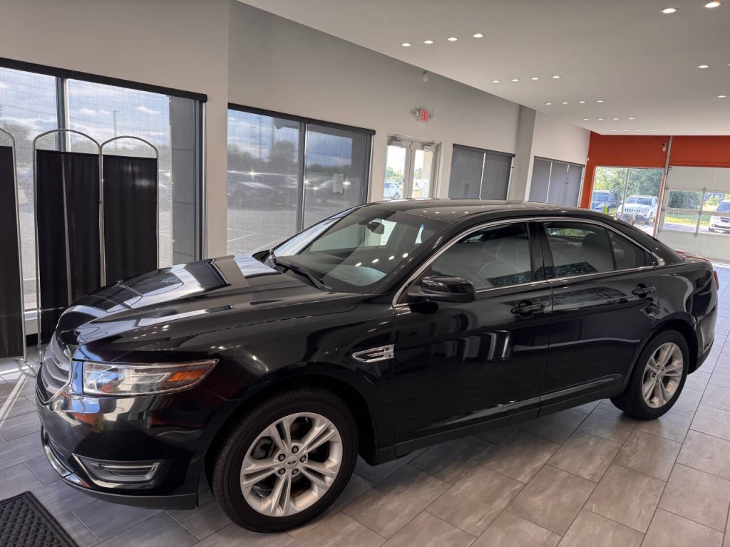 2014 Ford Taurus Image 7