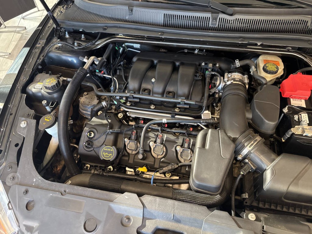 2014 Ford Taurus Image 30