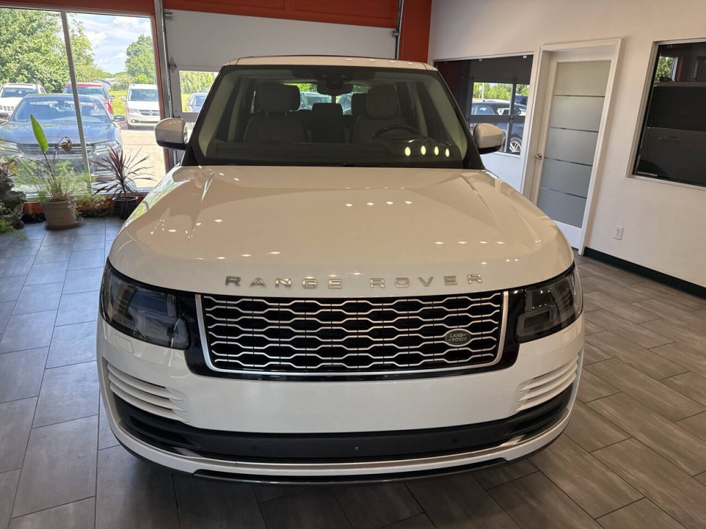 2018 Land Rover Range Rover Image 3