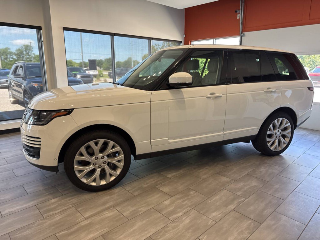 2018 Land Rover Range Rover Image 5
