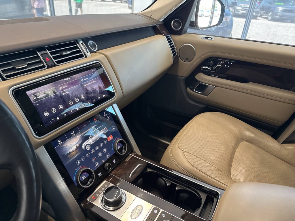 2018 Land Rover Range Rover Image 29