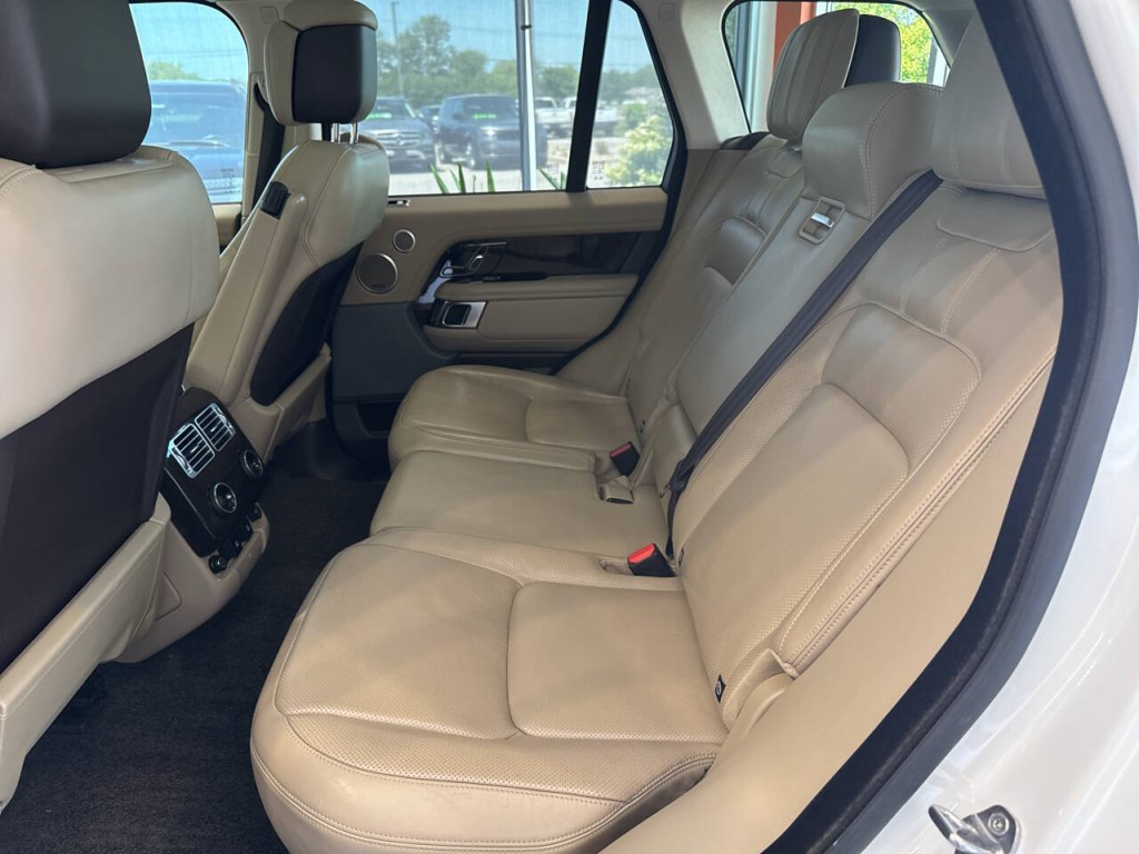 2018 Land Rover Range Rover Image 36
