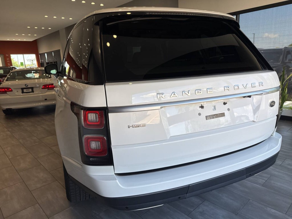 2018 Land Rover Range Rover Image 40