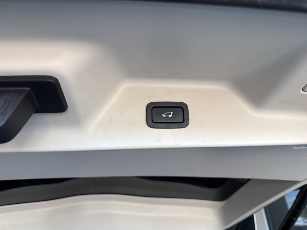 2018 Land Rover Range Rover Image 42