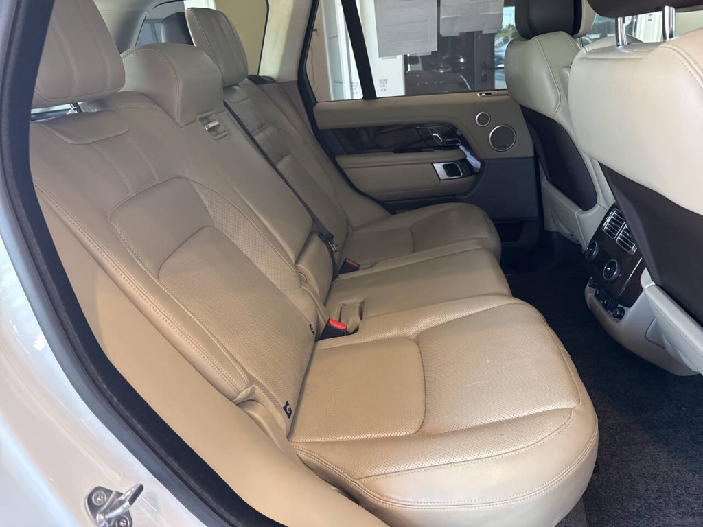 2018 Land Rover Range Rover Image 49