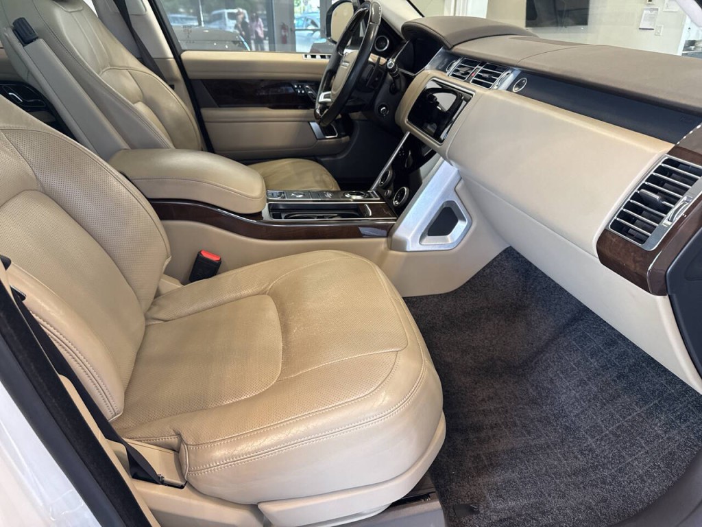 2018 Land Rover Range Rover Image 51