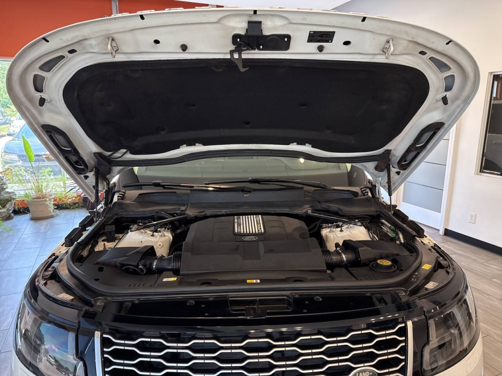 2018 Land Rover Range Rover Image 58