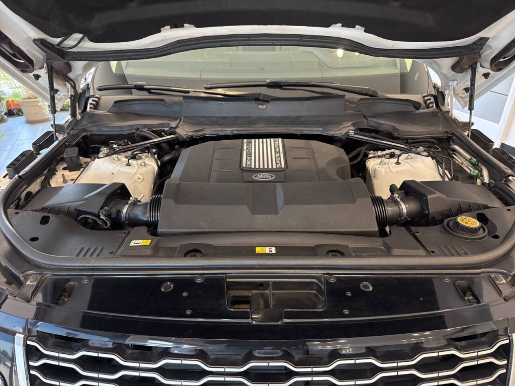 2018 Land Rover Range Rover Image 59