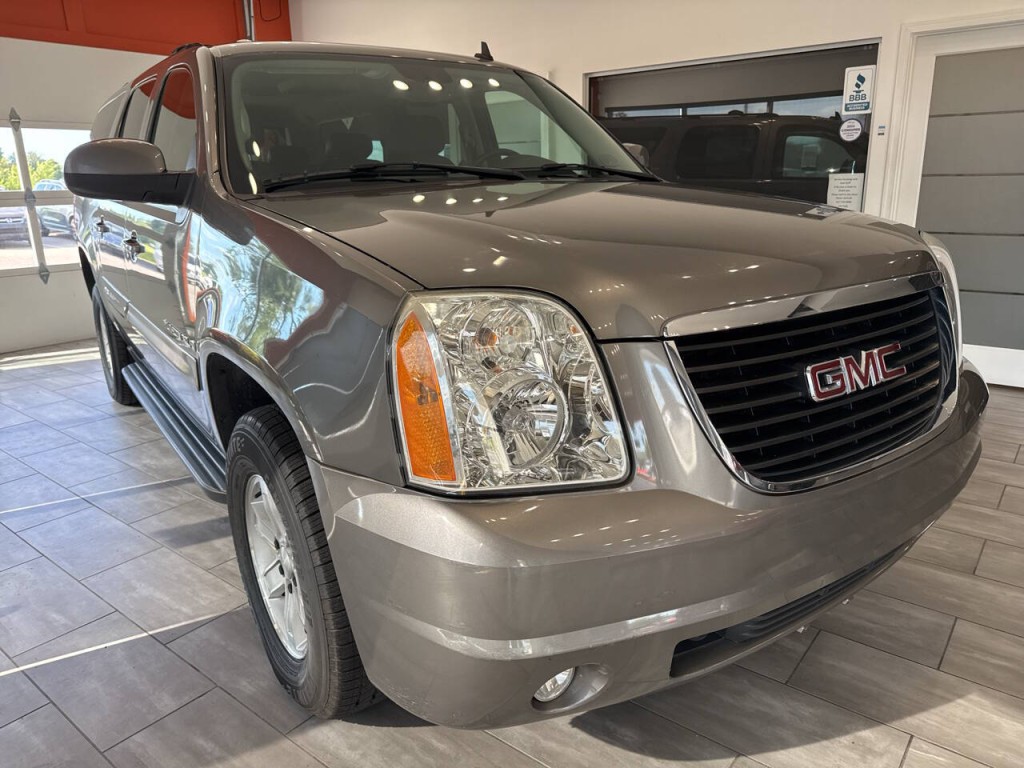 2007 GMC Yukon Image 1