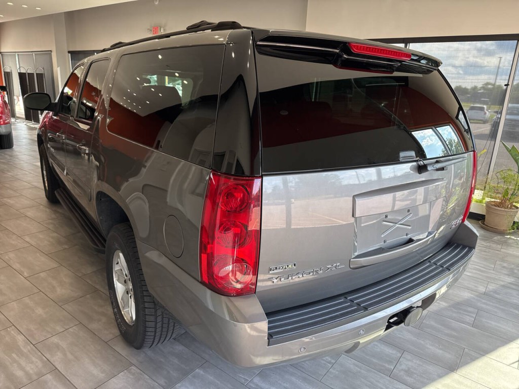 2007 GMC Yukon Image 5