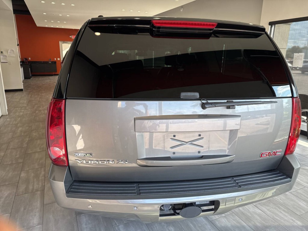 2007 GMC Yukon Image 6