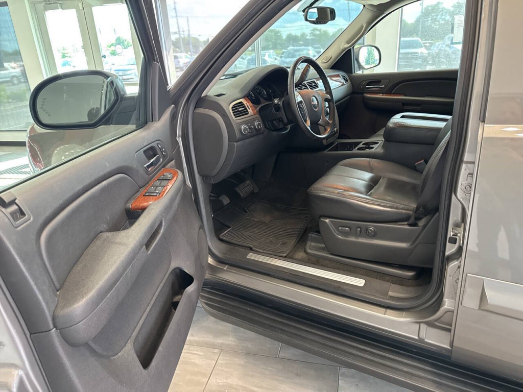 2007 GMC Yukon Image 13