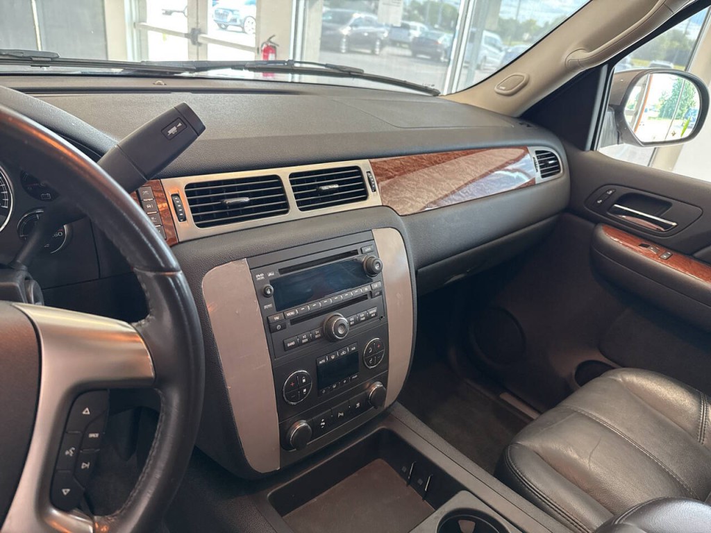2007 GMC Yukon Image 17