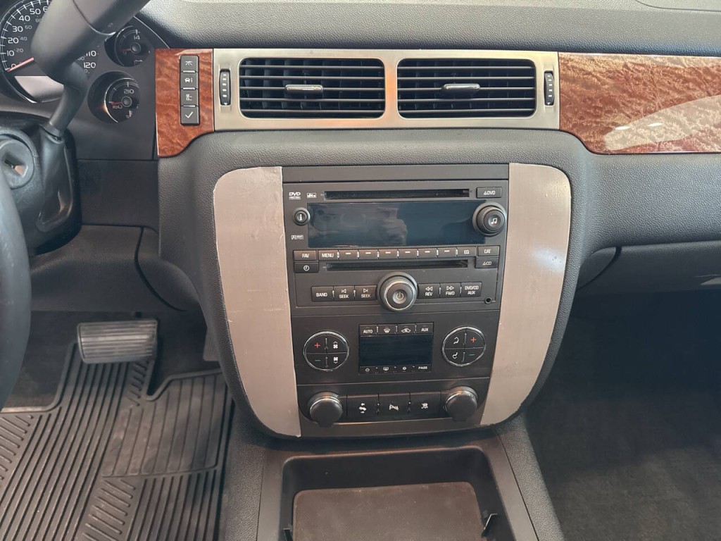 2007 GMC Yukon Image 18
