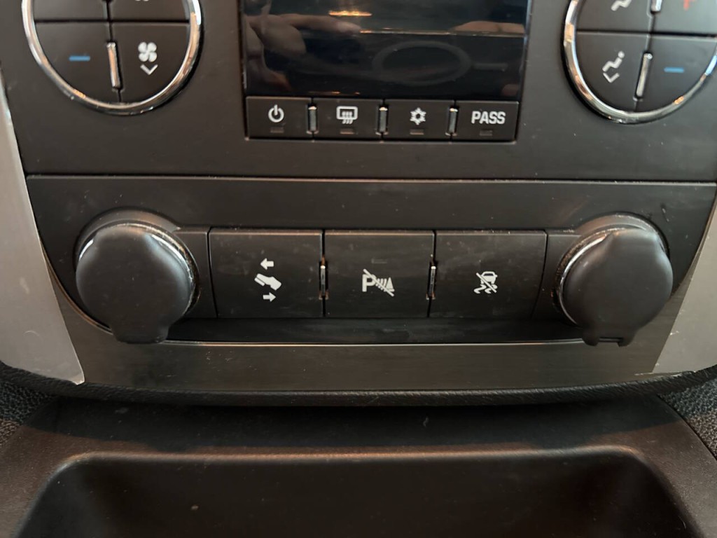2007 GMC Yukon Image 19