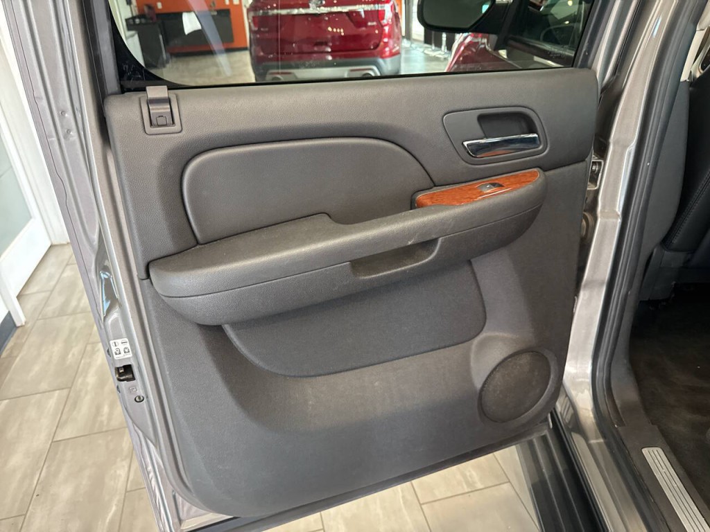 2007 GMC Yukon Image 25