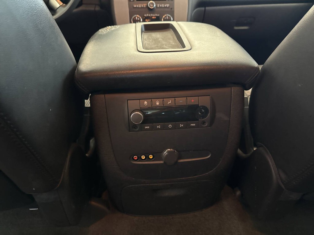 2007 GMC Yukon Image 29