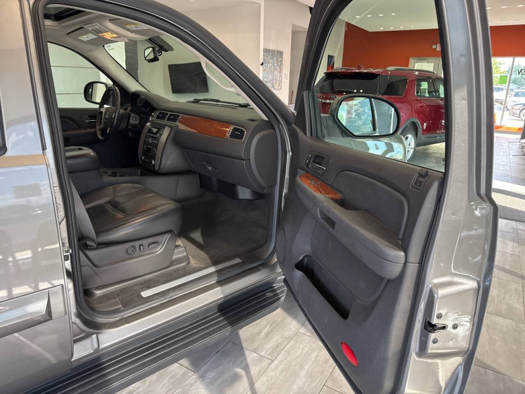 2007 GMC Yukon Image 40