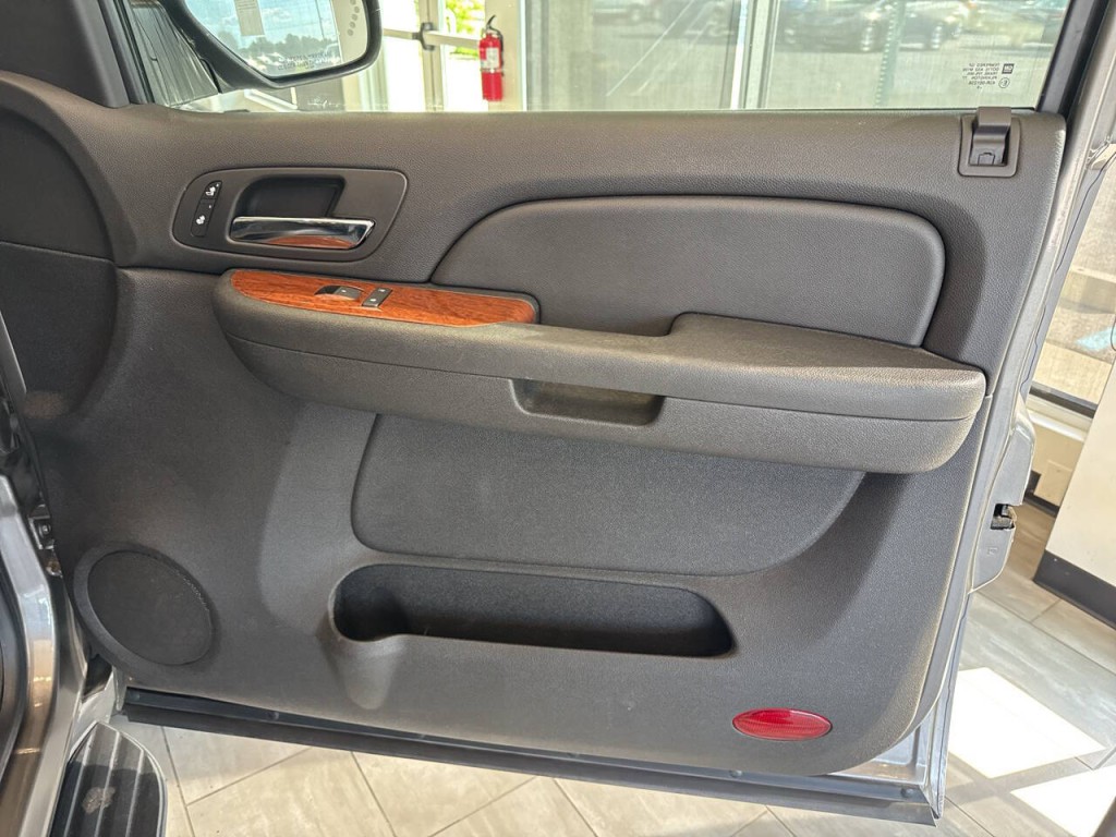 2007 GMC Yukon Image 41