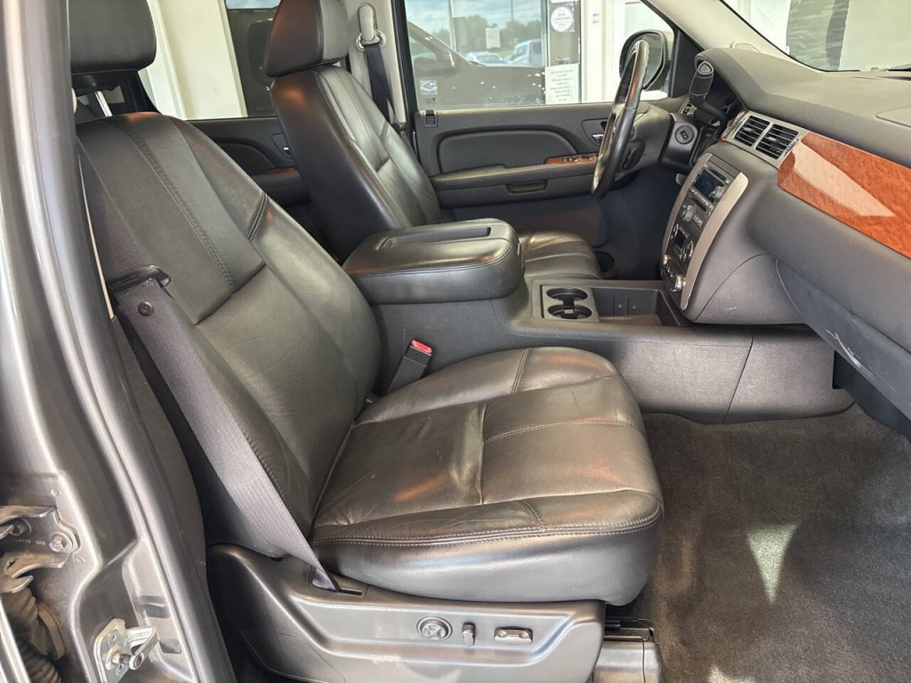 2007 GMC Yukon Image 42