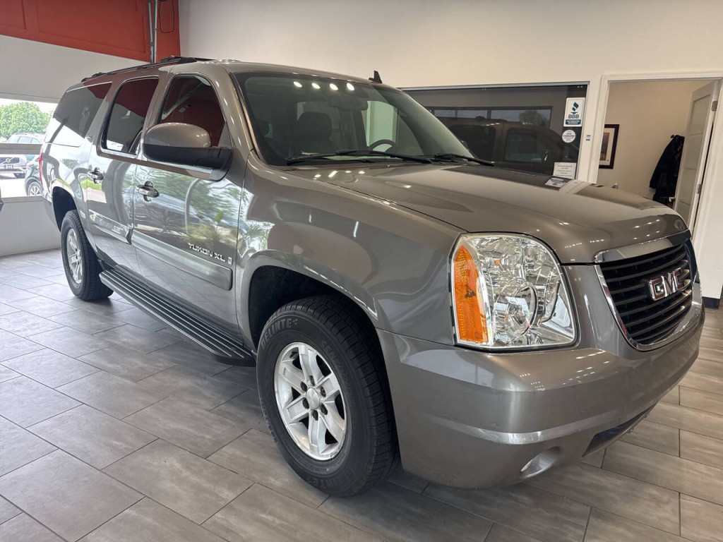 2007 GMC Yukon Image 54