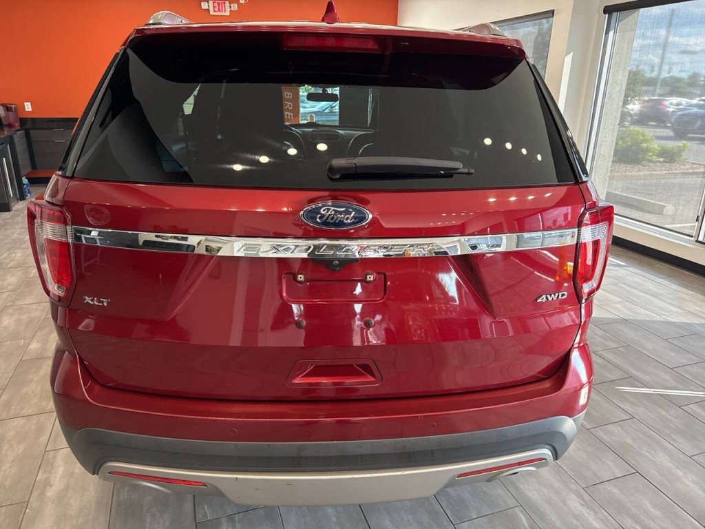 2017 Ford Explorer Image 6