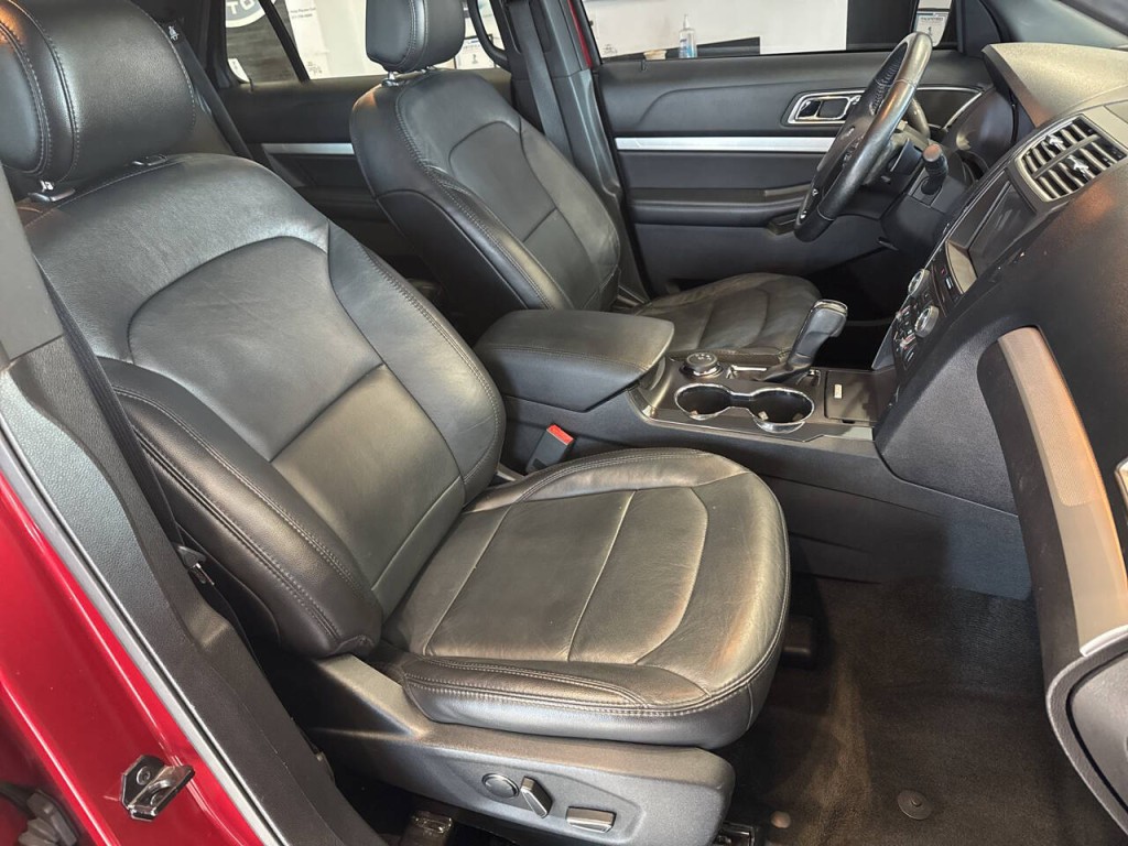 2017 Ford Explorer Image 49