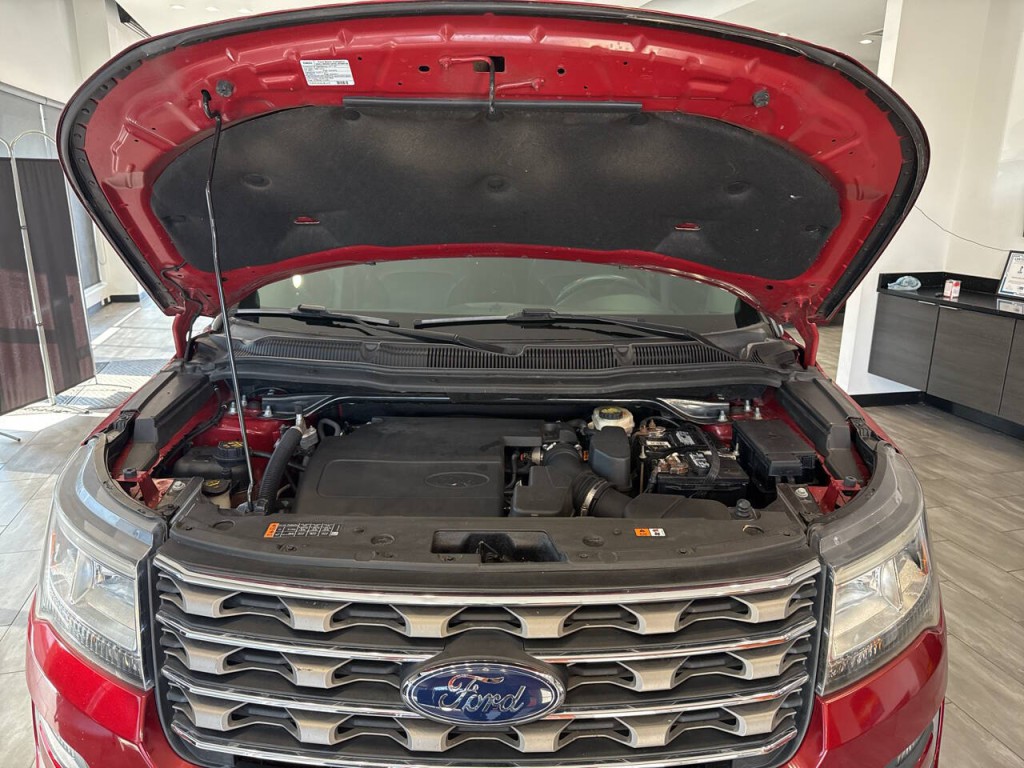 2017 Ford Explorer Image 57