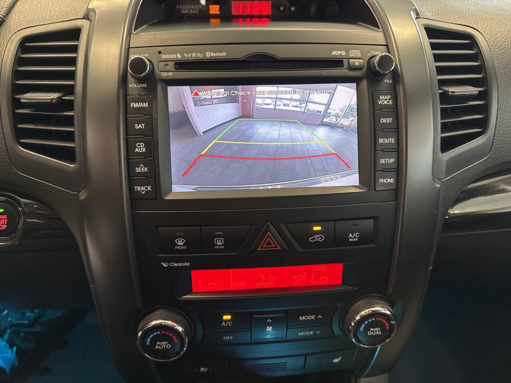 2013 Kia Sorento Image 21