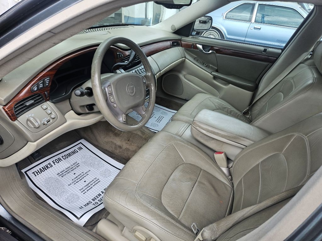 2004 Cadillac DeVille Image 6