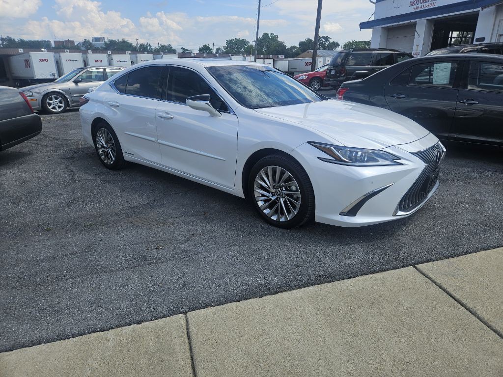 2020 Lexus ES 300 Image 8